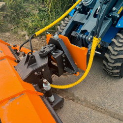 Щетка с поворотом BRM_MM-HA-ch-1500 Premium для коммунальных машин