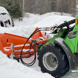 V-образный отвал SBV_AV-670-1650 для мини-погрузчика