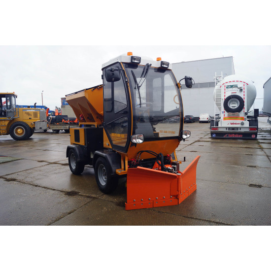 V-образный отвал SBV_MM-670-1650 для коммунальных машин