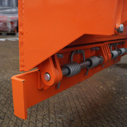 V-образный отвал SBV_MM-670-1650 для коммунальных машин