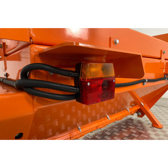 Пескоразбрасыватель DMD_MM-200 для коммунальных машин