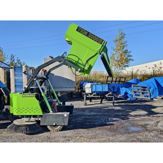 Вакуумная подметально-уборочная машина ТКМ-2000В