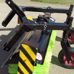 Оборудование щеточное для МТЗ-320 с колесами 4х8 с регулировкой